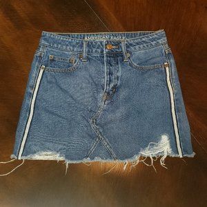 AE Outfitters Distressed Denim Jean Skirt Detailed Stripes on Side Size 2